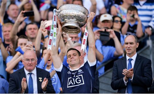 stephen cluxton delaney cup 2016.jpg