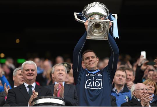 cluxton league final cup 16.jpg