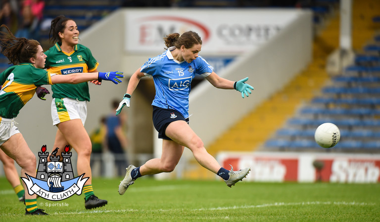 noelle healy 17 v kerry goal .jpg
