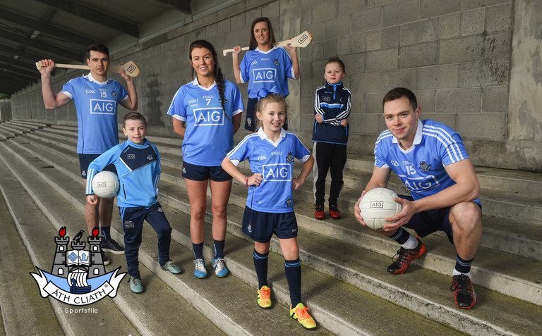 dean rock aig 18 nfl launch .jpg