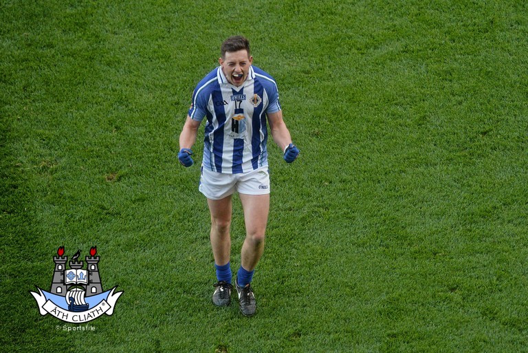 ryan basquel ballyboden sfc celeb on own .jpg