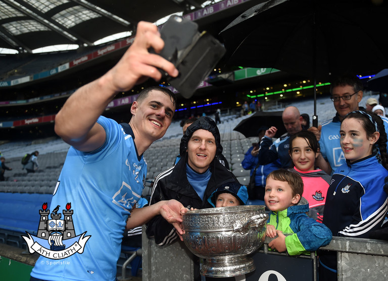 brian howard leinster final 19 selfie with fans .jpg