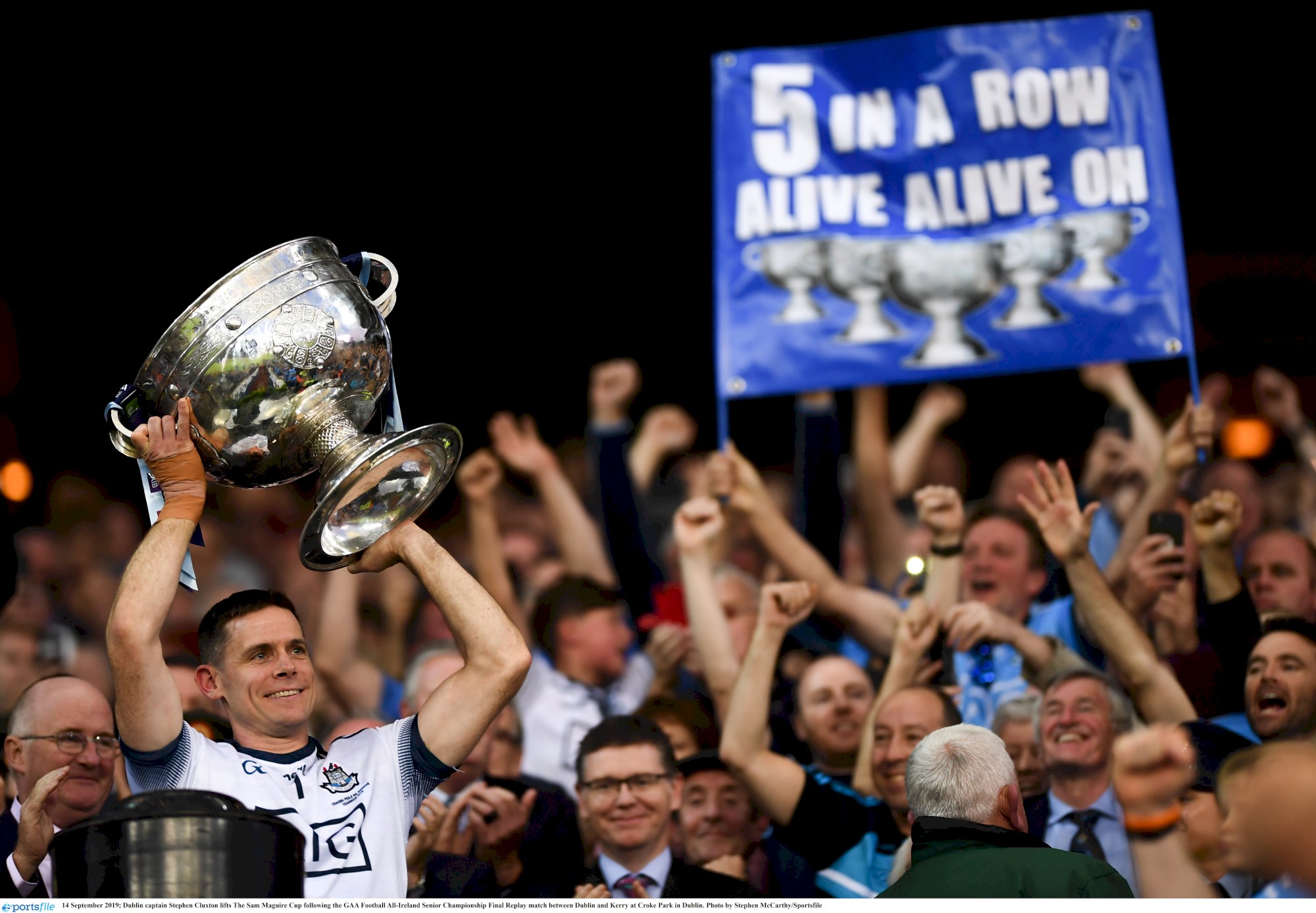stephen cluxton 2019 v kerry replay sam maguire.jpg