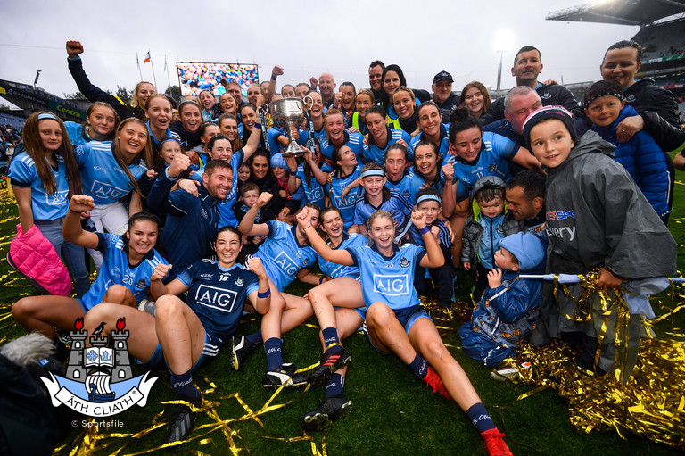 Jackies All-Irl final 2019 celebrations group x.jpg