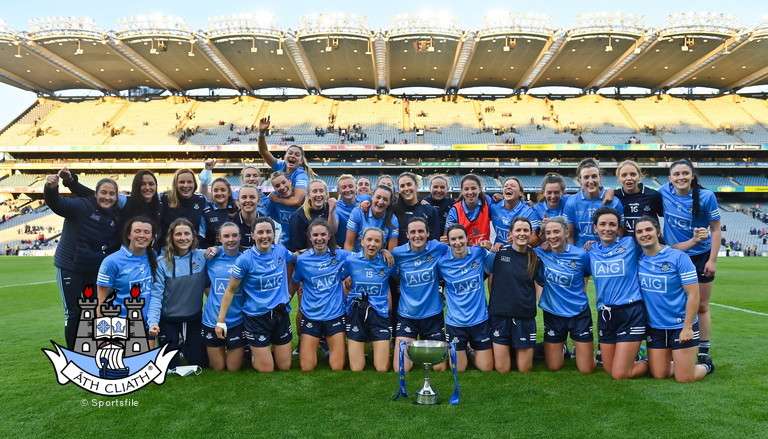 dublin ladies 2021 team with nfl cup .jpg